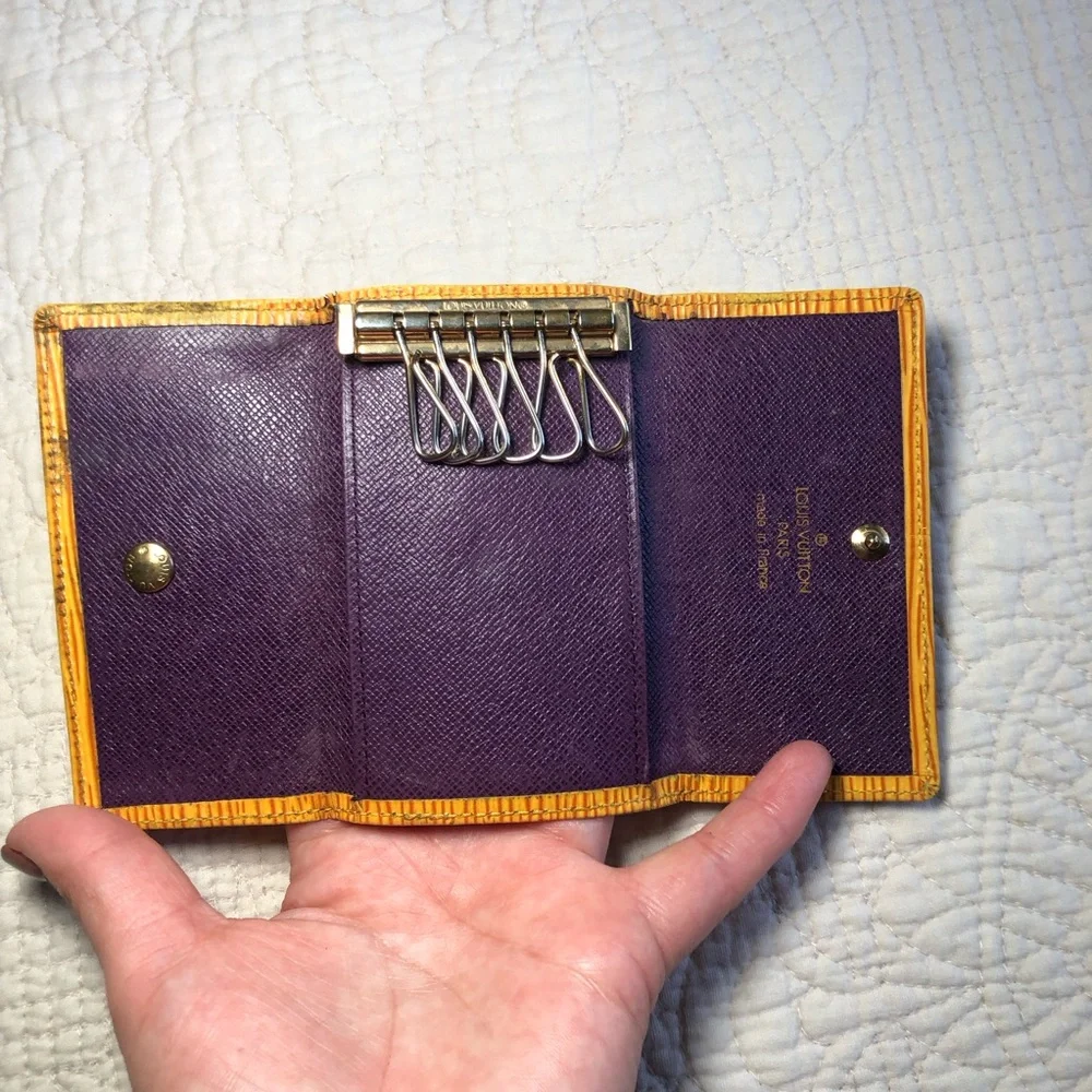 Louis Vuitton Epi Yellow Multicles 6 Ring Key Leather Case w/ purple interior